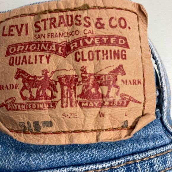 LEVI STRAUSS, Nouveau Bootcut 515, Women’s Jeans Size 14 Short ( inseam is 26”) - Picture 3 of 10